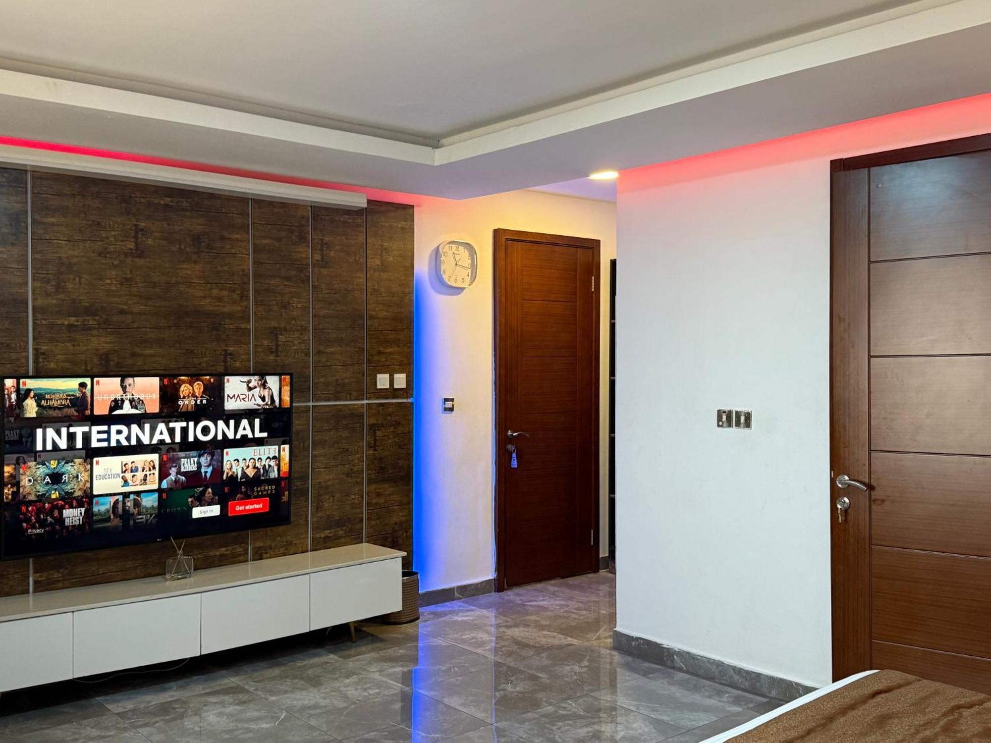 Presken Luxury Apartments Лагос Екстериор снимка
