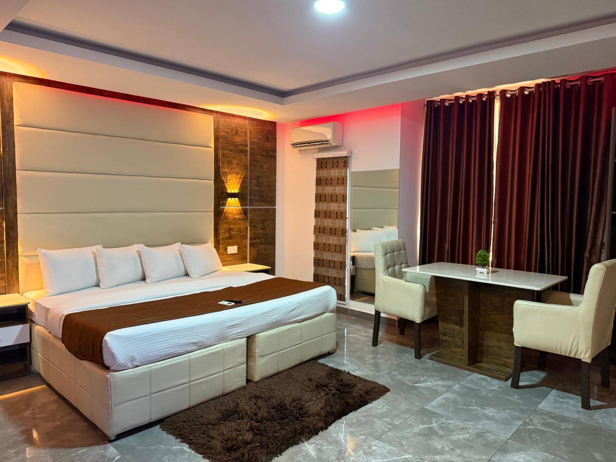 Presken Luxury Apartments Лагос Екстериор снимка