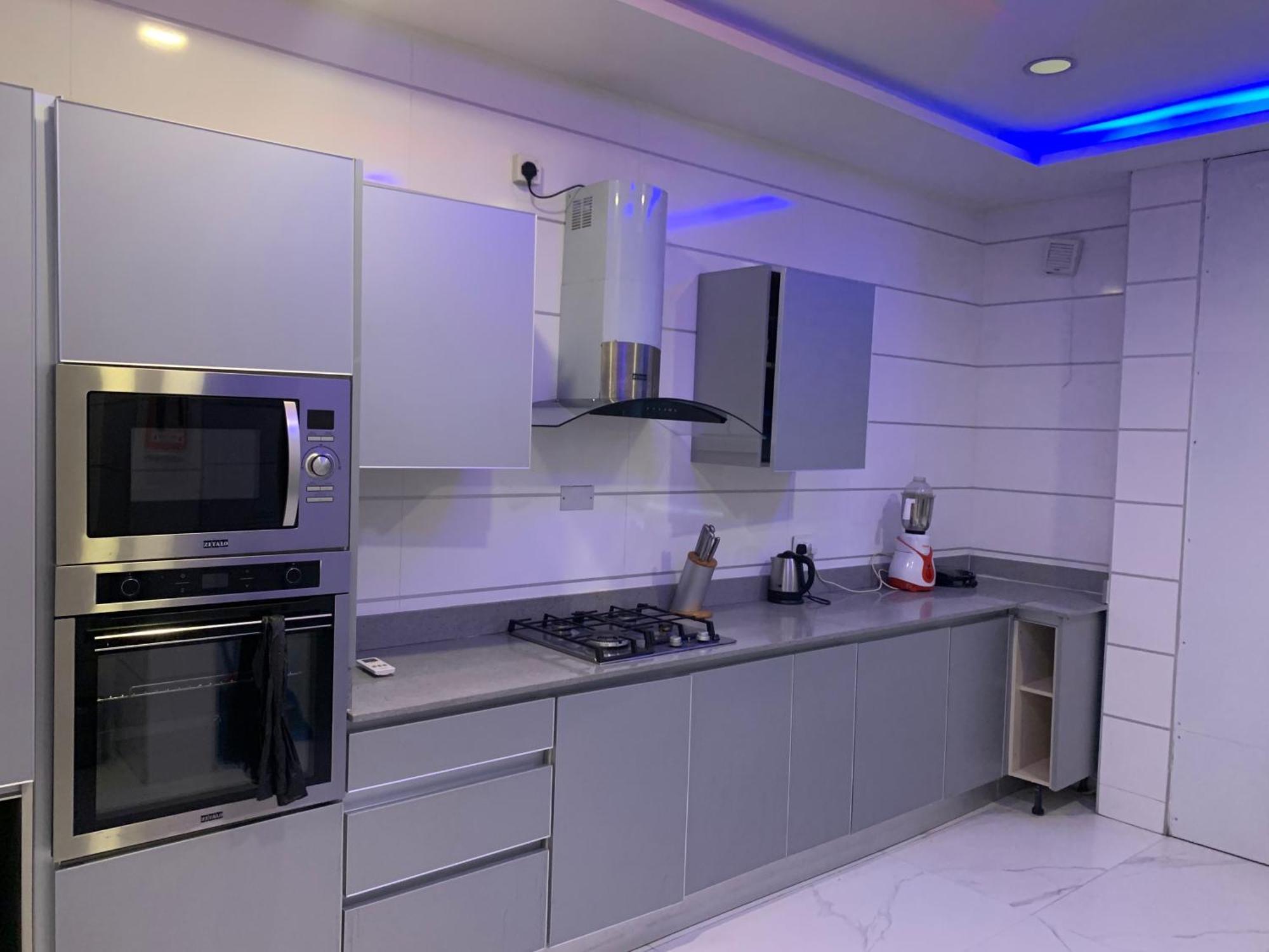 Presken Luxury Apartments Лагос Екстериор снимка